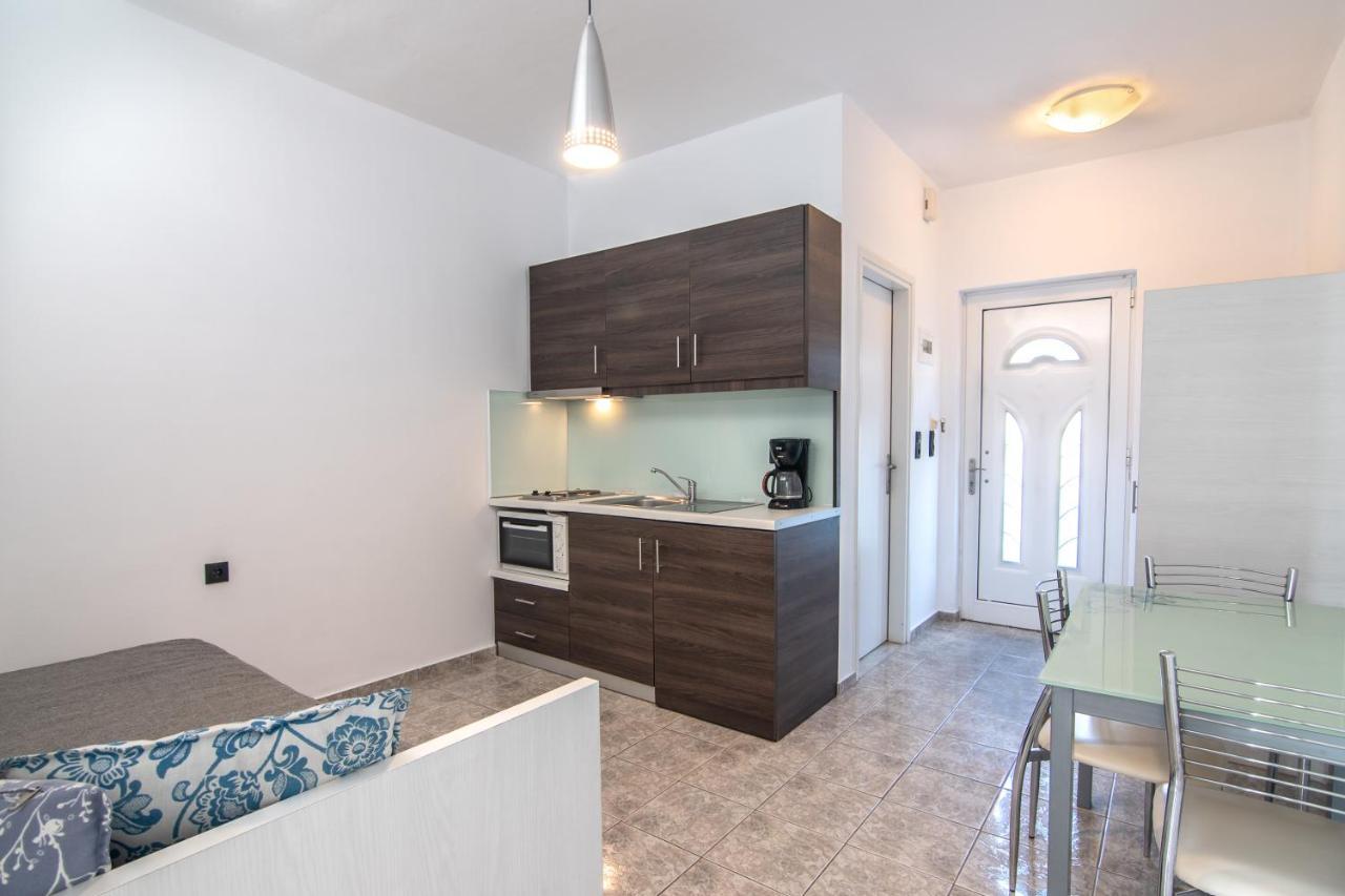 Mythos Apartments Damnoni Luaran gambar